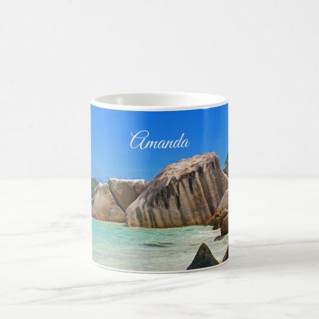 Mug Belle Mer Tropicale avec Côte Rocheuse Couverte (Centre)