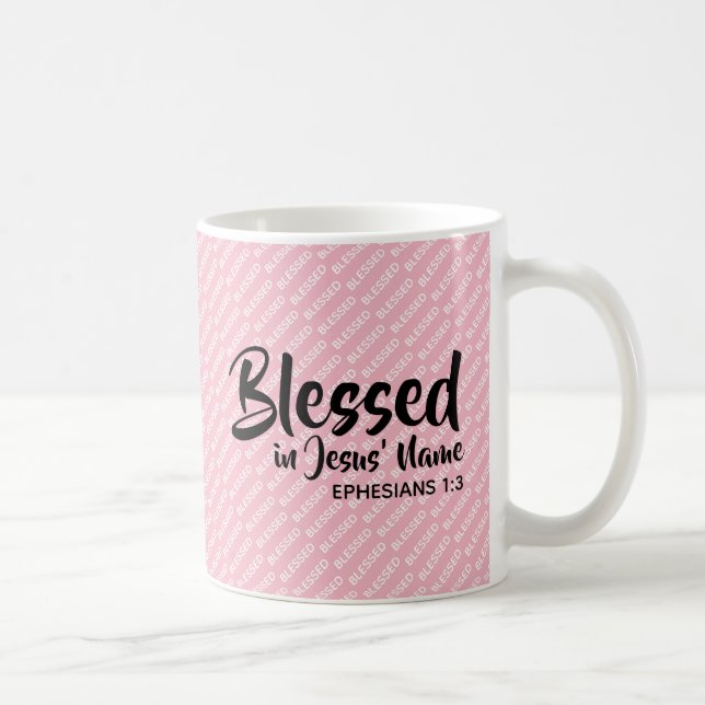 Mug BÉNÉFICIÉ AU NOM DE JÉSUS Écriture chrétienne rose (Droite)