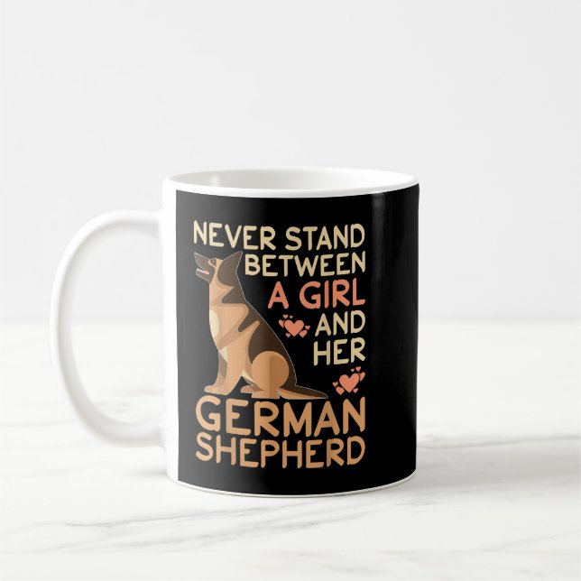 Mug Berger allemand ne se tient jamais entre une fille (Gauche)