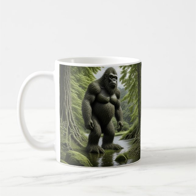 Mug Bigfoot debout dans un dessin de Creek (Gauche)