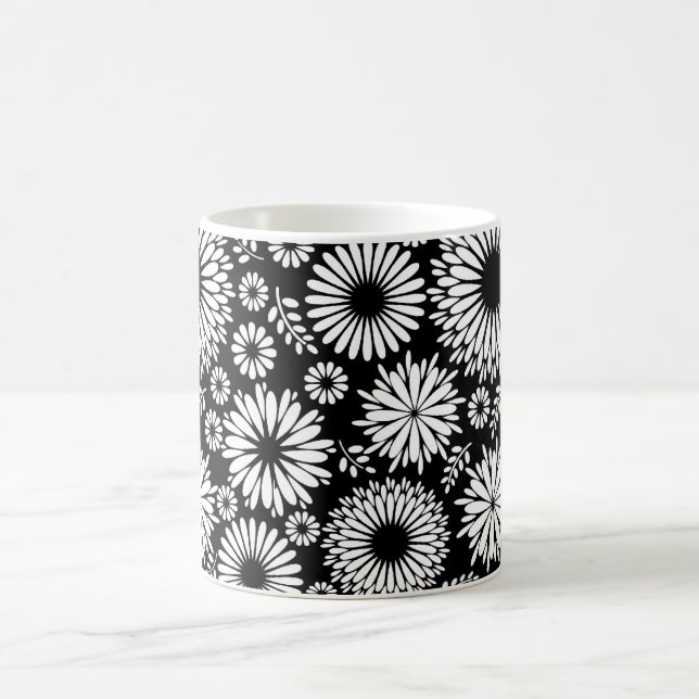 Mug Boho fleurs Motif floral vectoriel noir et blanc (Centre)