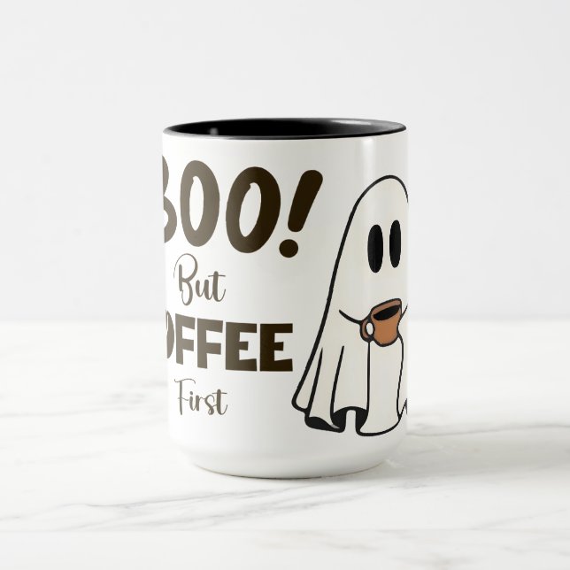 Mug Boo ! Mais café d'abord - Joyeux halloween (Centre)