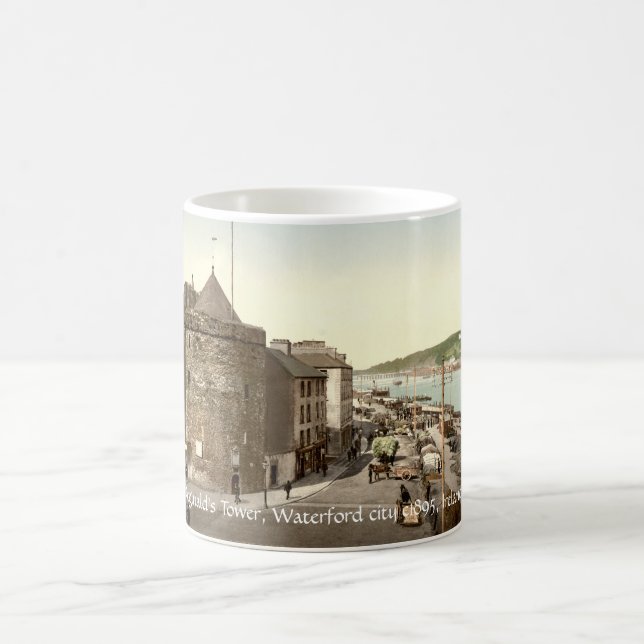 Mug Boug d'Irlande antique, Reginalds Tower, Waterford (Centre)