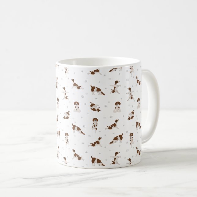 Mug Brittany spaniel dog faisant du yoga (Devant droit)
