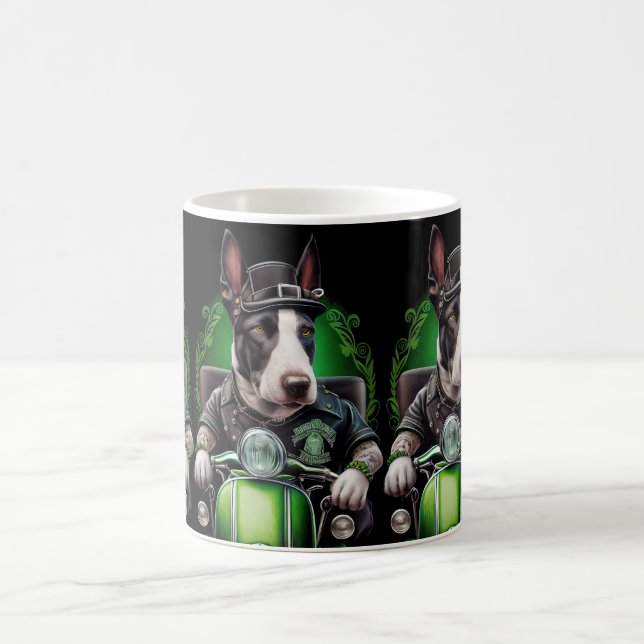 Mug Bull Terrier Chien Conduite Vélo St. Patrick's Day (Centre)