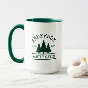 Mug Cabine Nom de famille Pine Trees verts