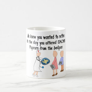 Mug Cadeaux retirés d'art d'histoire d'infirmière