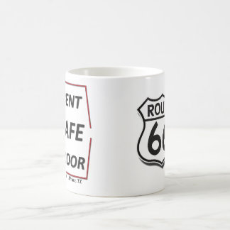 Mug Café de porte plié par Texas d'Adrian de