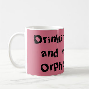 Mug café potable et police noire orpheline de