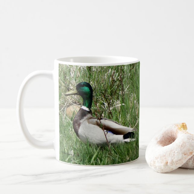 Mug Canard de B55 Mallard Drake Greenhead dans l'herbe (Avec donut)