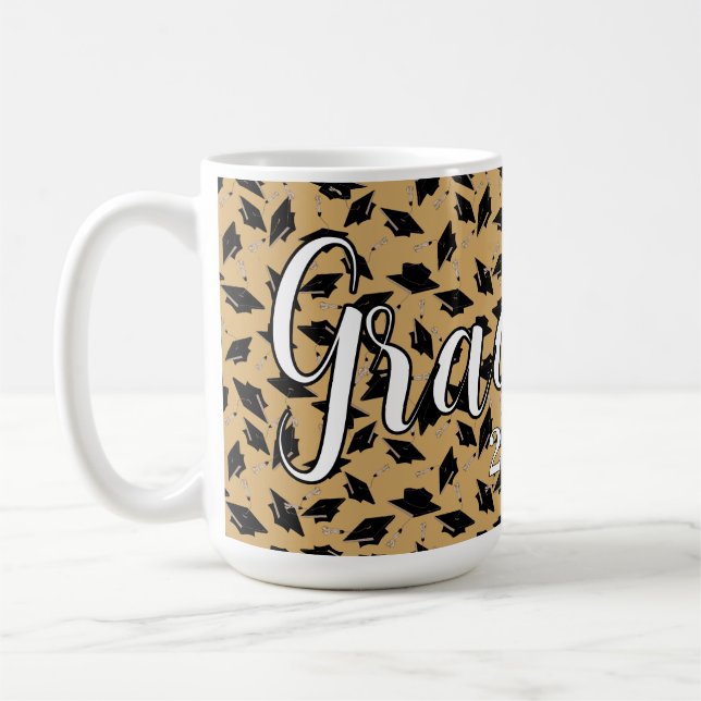 Mug Casquettes de graduation noir sur Tan Personnalise (Gauche)