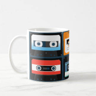 Mug Cassettes compactes. Lot. plat d'illustration vint