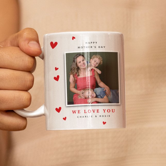Mug Célébrez maman avec coeur : Fête des mères (Créateur téléchargé)
