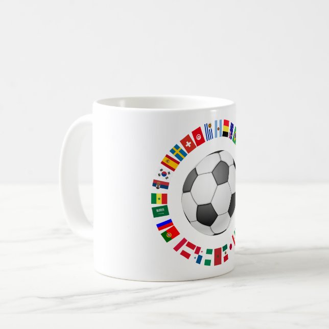 MUG CERCLE DES DRAPEAUX DE L'ÉQUIPE DE FOOTBALL 2018 (Devant gauche)