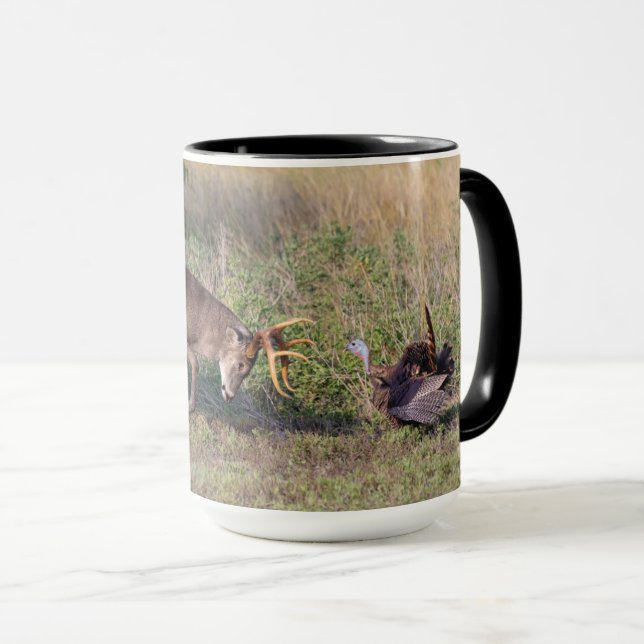 Mug Cerf à queue blanche combattant un dindon sauvage (Devant droit)