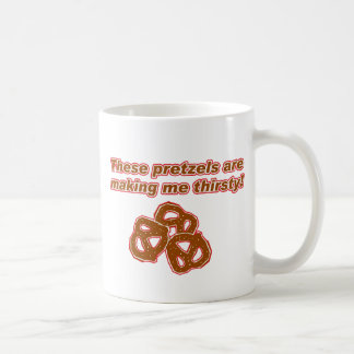 Mug Ces bretzels me rendent assoiffé