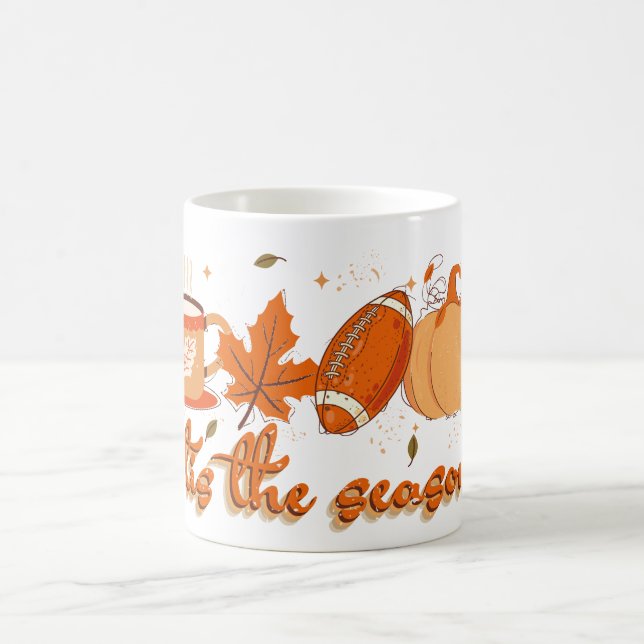 Mug C'est la saison Football Citrouille automne (Centre)