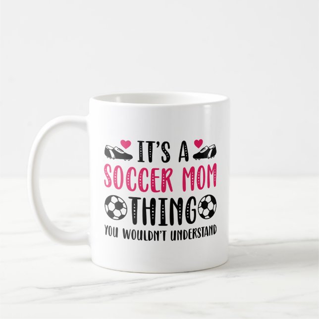 Mug C'est une maman de football (Gauche)
