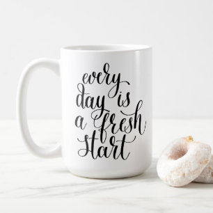 Mug Chaque Jour, Un Café-Mug De Début Fraîche