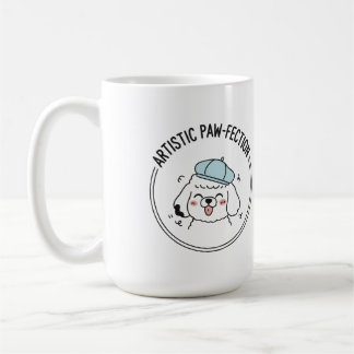 Mug Charmante croquis de caniche avec béret bleu