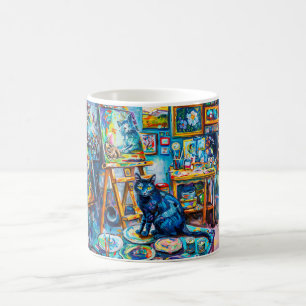 Mug Chat assis dans l'atelier du peintre