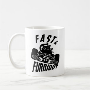 Mug Chat drôle et FURRieux au volant d'une voiture