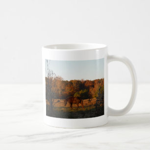Mug Cheval Brown rouge, bois d'automne.