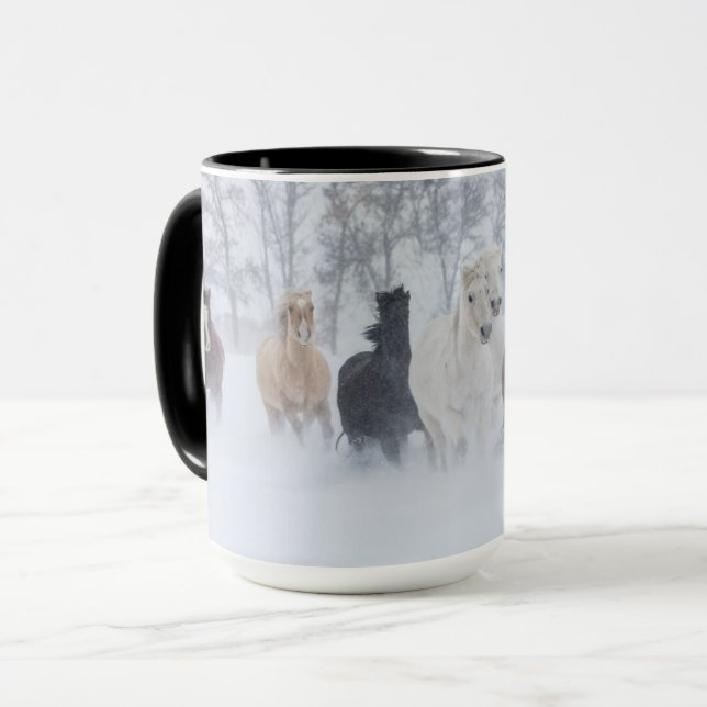 Mug Chevaux à travers la neige (Devant gauche)