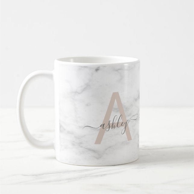 Mug Chic Blush Pink White Marble Script Nom monogram (Gauche)