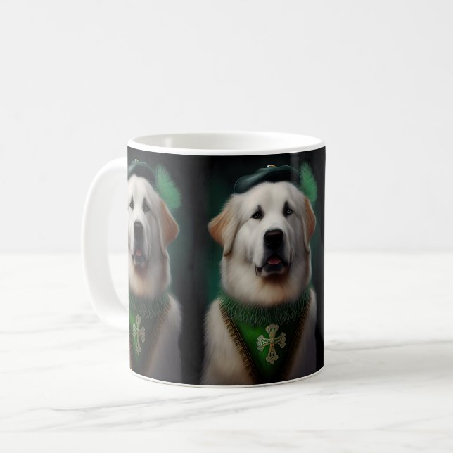 Mug Chien des Pyrénées dans la robe de la Saint Patric (Devant gauche)