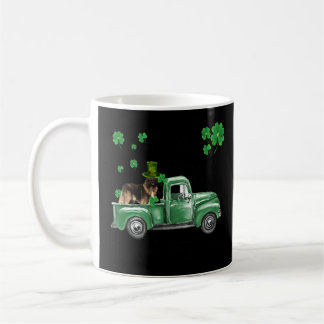 Mug Chien pasteur du Caucase heureux Jour de la St Pat