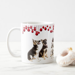 Mug Chiots de berger allemand et ornements rouges