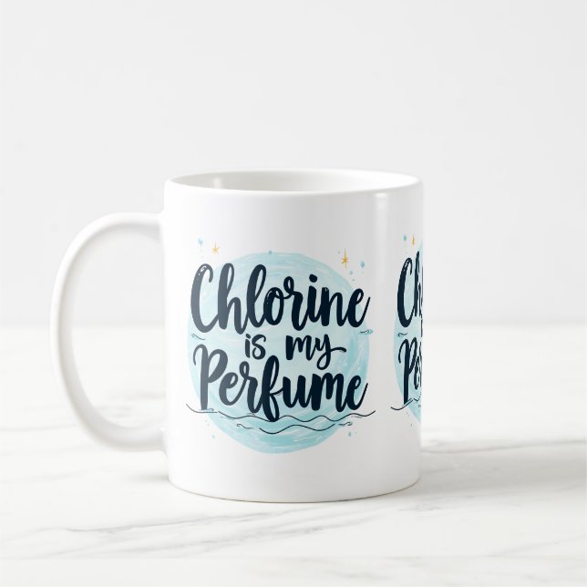 Mug Chlorine Est Ma Citation De Nage Drôle De Parfum (Gauche)