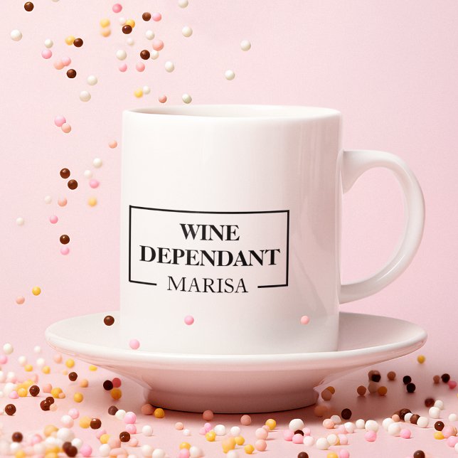 Mug Citation amusante d'une femme dépendante du vin mo (Créateur téléchargé)