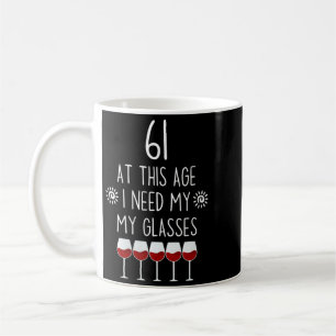 Mug Citation de buveuse de vin pour femme de 61 ans J'