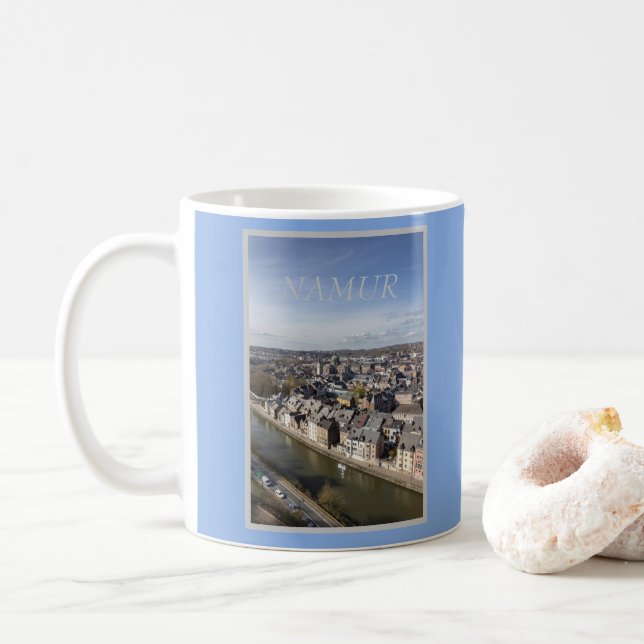 Mug Cityscape de printemps Namur, Belgique (Avec donut)