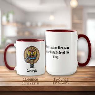 Mug Clan Carnegie Crest sur la robe Tartan