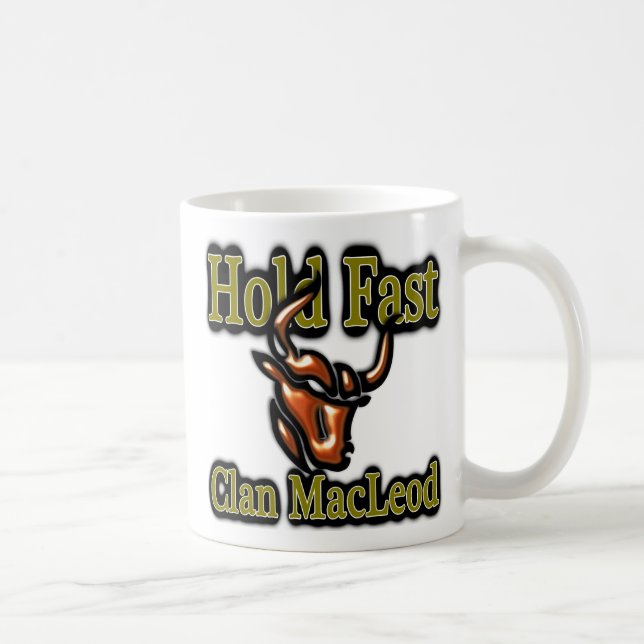 Mug Clan MacLeod tient la coupe rapide écossaise de cé (Droite)