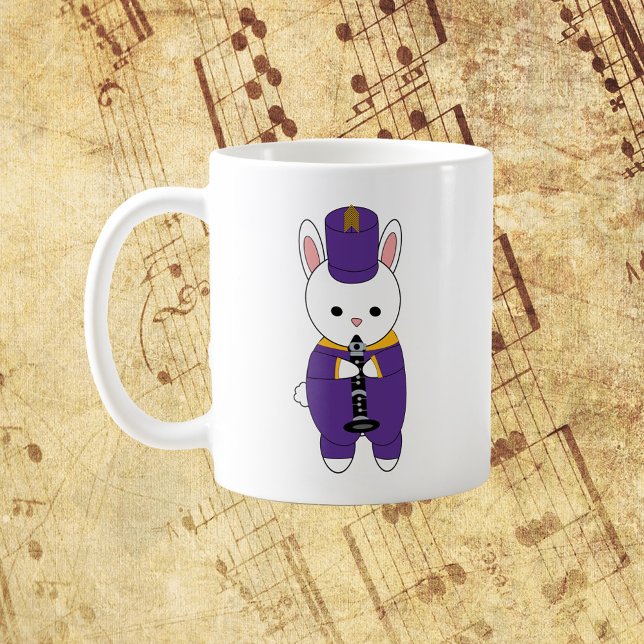 Mug Clarinet Rabbit Bande de Marquage Violet Jaune (A mug featuring a clarinet playing bunny rabbit in a purple & yellow marching band uniform)
