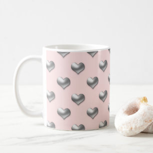 Mug Coeurs argentés élégants sur arrière - plan rose d