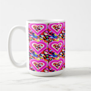 Mug Coeurs d'amour éclatants sur un motif en mosaïque
