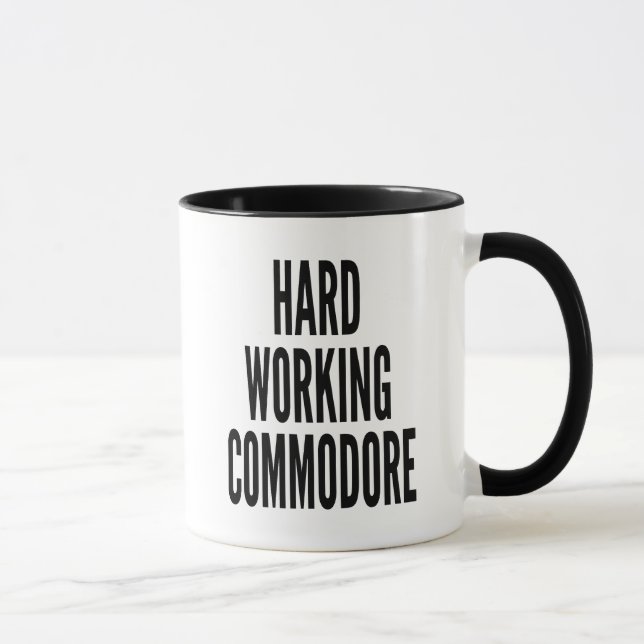 Mug Commodore de travail dur (Droite)