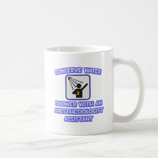 Mug Conserver l'eau. Douche avec anesthésiste