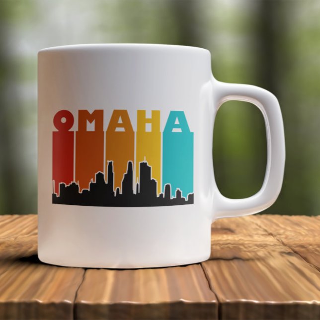 Mug Coucher de soleil coloré Omaha Nebraska Retro (omaha retro sunset cityscape coffee mug)