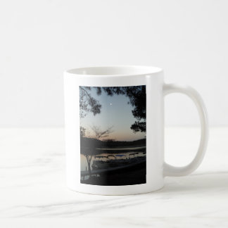 Mug Coucher le soleil, lever la lune sur le lac Arrowh