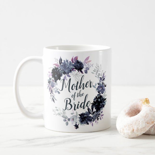 Mug Couronne florale nocturne Chic Mère de la mariée (Avec donut)