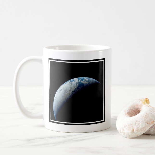 Mug Crescent Terre De La Mission Apollo 4. (Avec donut)