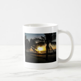 Mug Crique de requins de coucher du soleil d'Hawaï