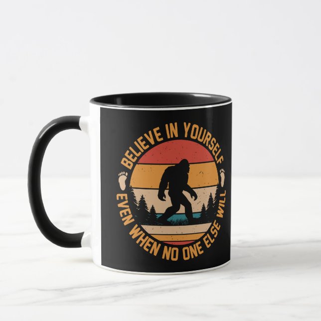 Mug Croyez En Vous-Même Bigfoot Noir (Gauche)
