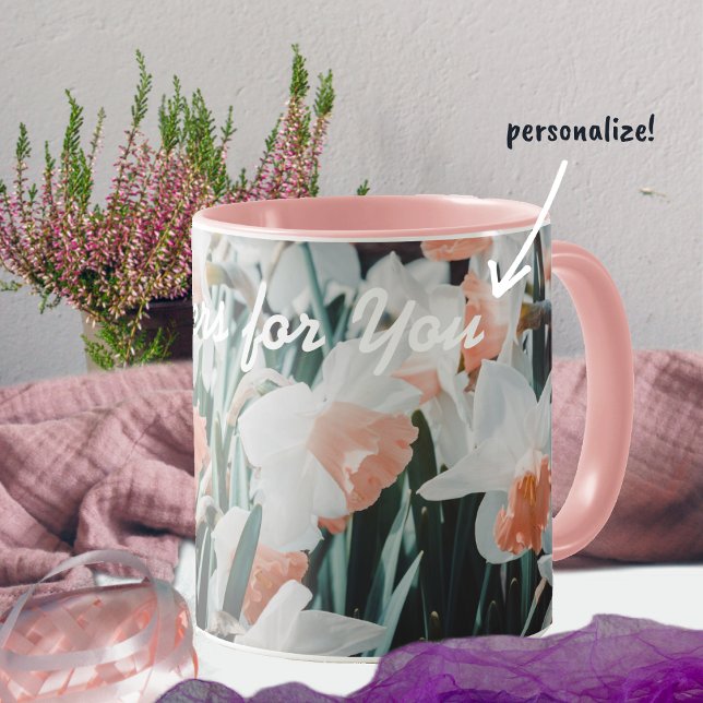 Mug Daffodiles d'orange blanc dans le jardin de printe (Créateur téléchargé)